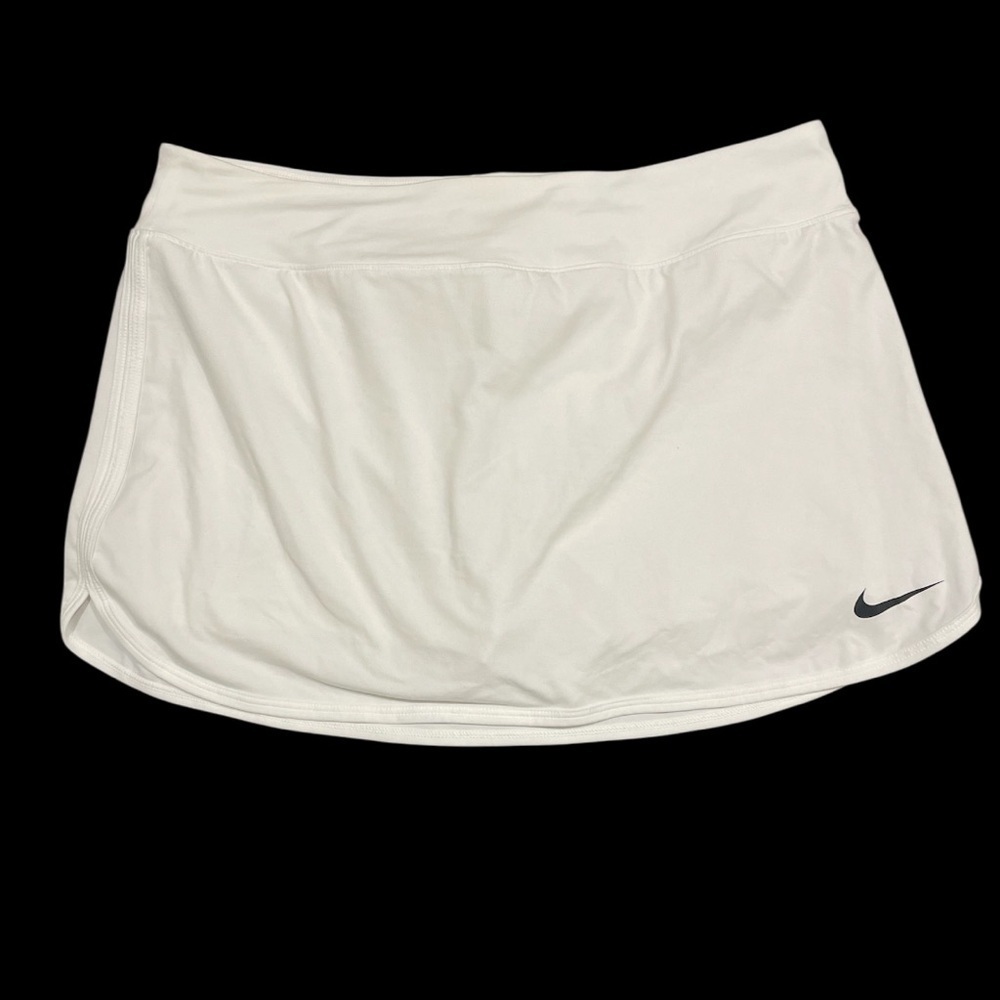 Nike White Dri-fit Sports Skirt 81% polyester 19 spandex Size L EUC